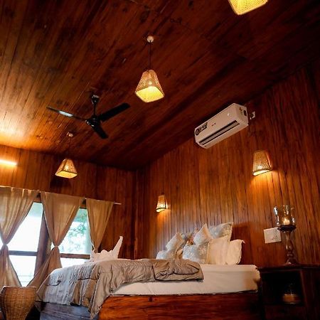 Driftwood Beach Resort Варкала Екстериор снимка